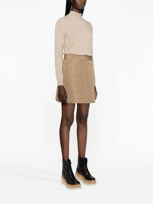 falda acolchada de cintura alta