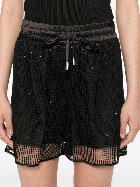 pantalones cortos adornados con lentejuelas