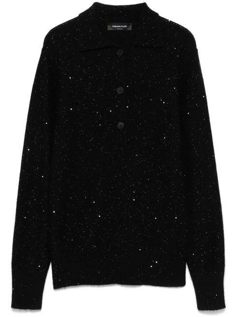 polo adornado con lentejuelas