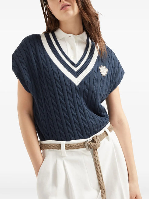 ВЯЗАНЫЙ ЖИЛЕТ