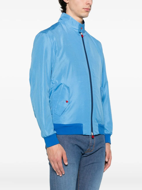 БОМБАРДИРОВЩИК