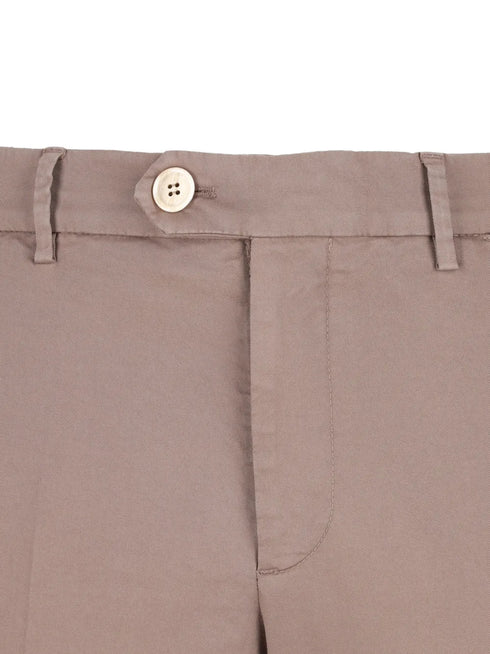 belt-loop trousers