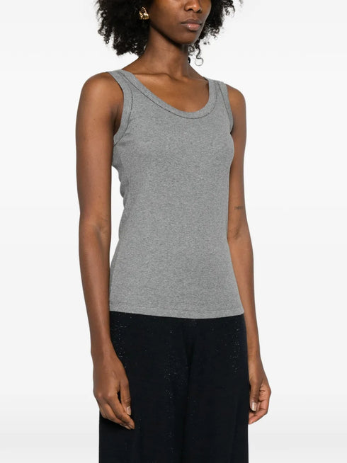 scoop-neck tank top