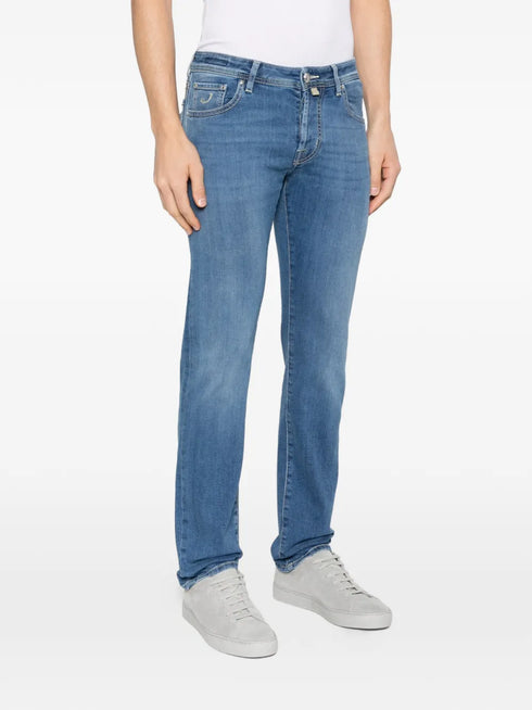five-pocket jeans
