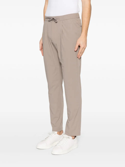 drawstring-waist trousers