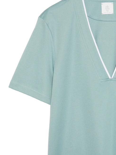 V-neck T-shirt