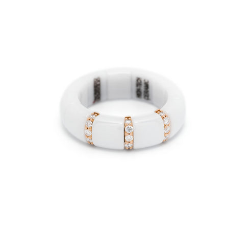 Кольцо с бриллиантом из 18-каратного розового золота