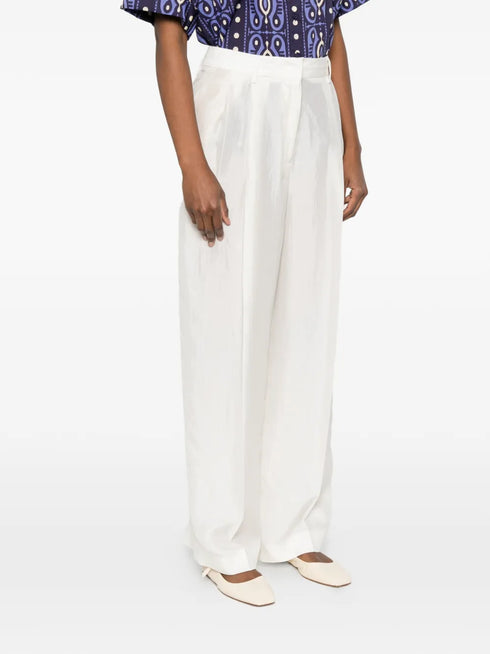 pleat trousers