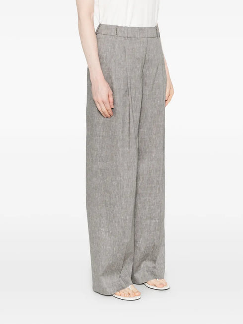 pleated trousers