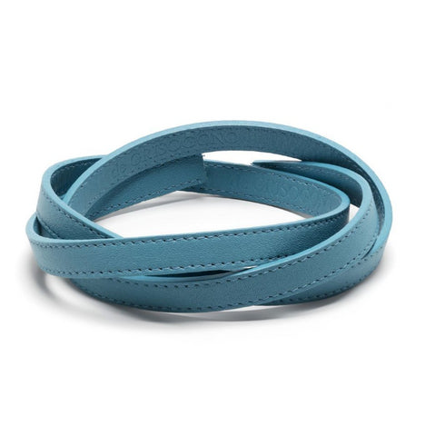 Flat leather bracelet