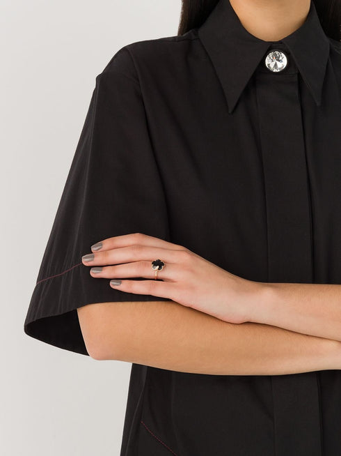 anillo Petit Joli en oro rosa de 18kt con diamantes y ónix