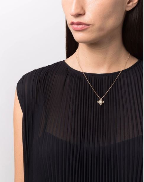 18kt rose gold Princess Flower Dubai diamond necklace