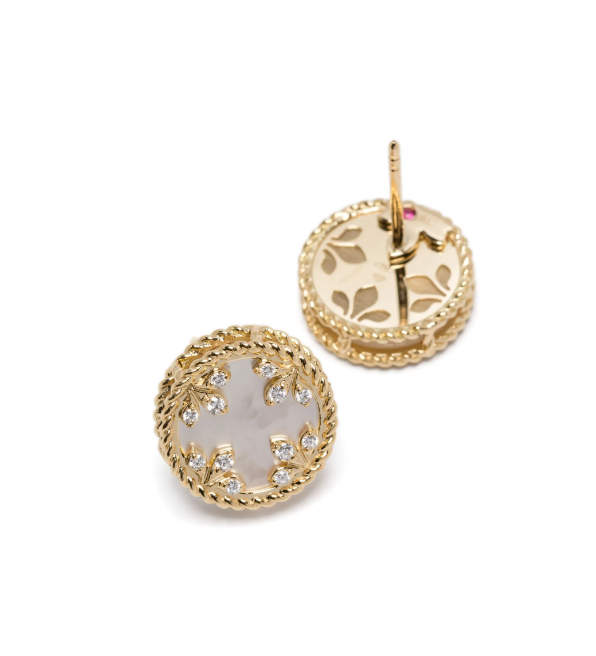 Pendientes de oro amarillo de 18 kt con medallones venecianos, diamantes y perlas. 