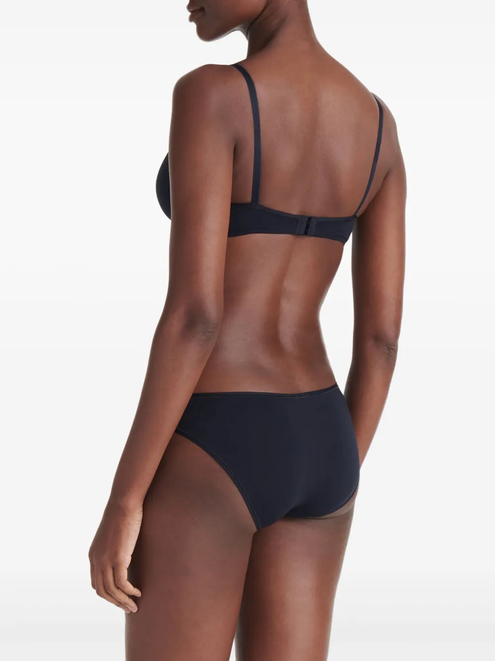 Enora briefs