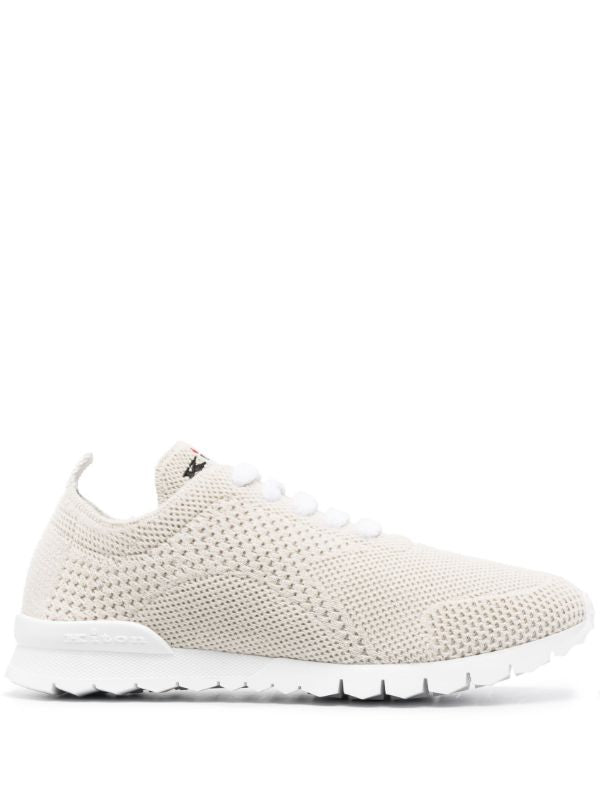 zapatillas bajas totalmente perforadas 