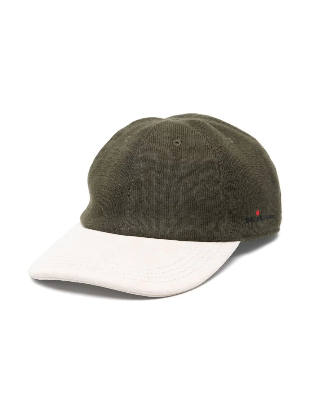 gorra con logo bordado