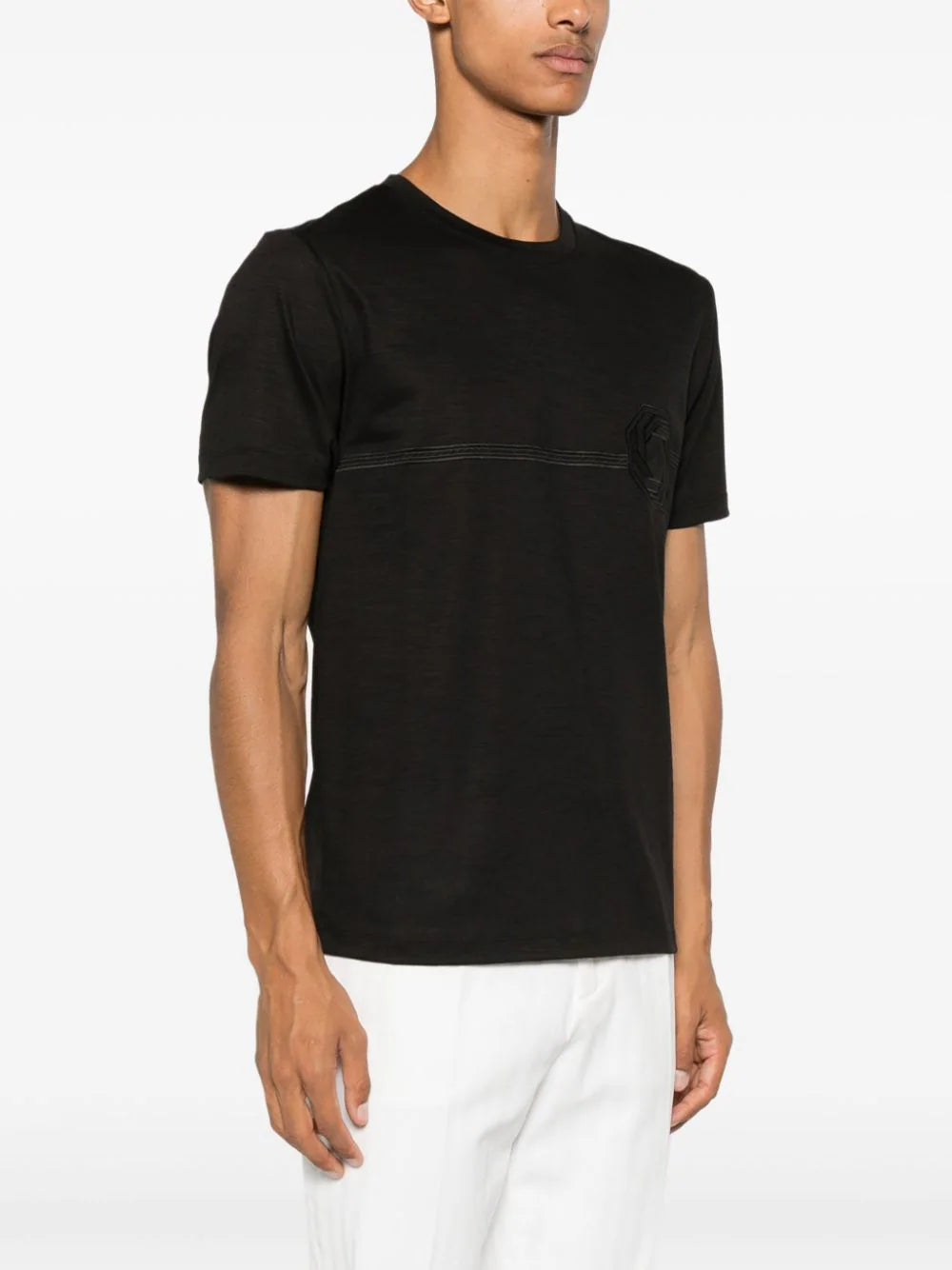 logo-embroidered T-shirt