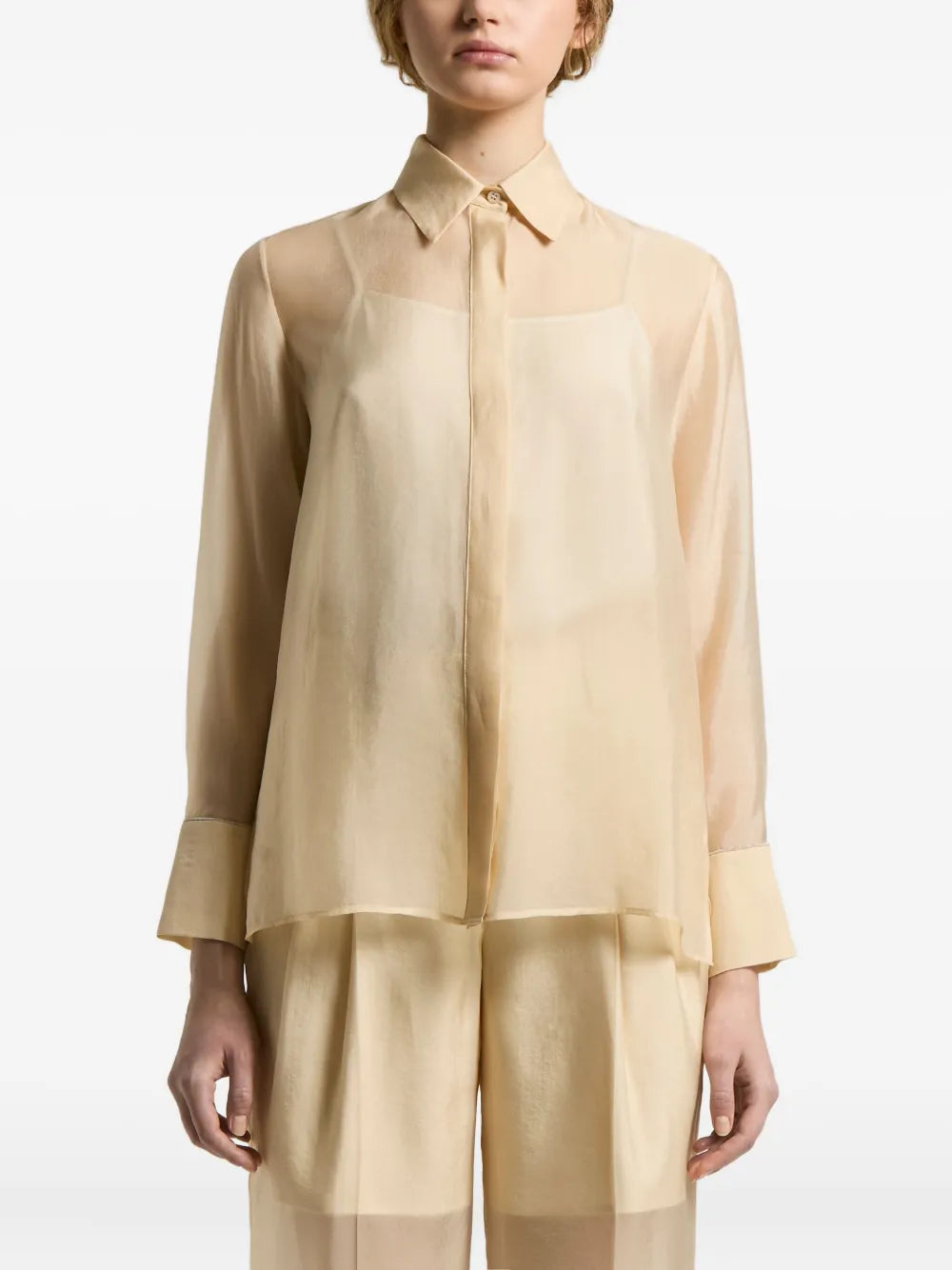 Camisa de cuello con paneles transparentes
