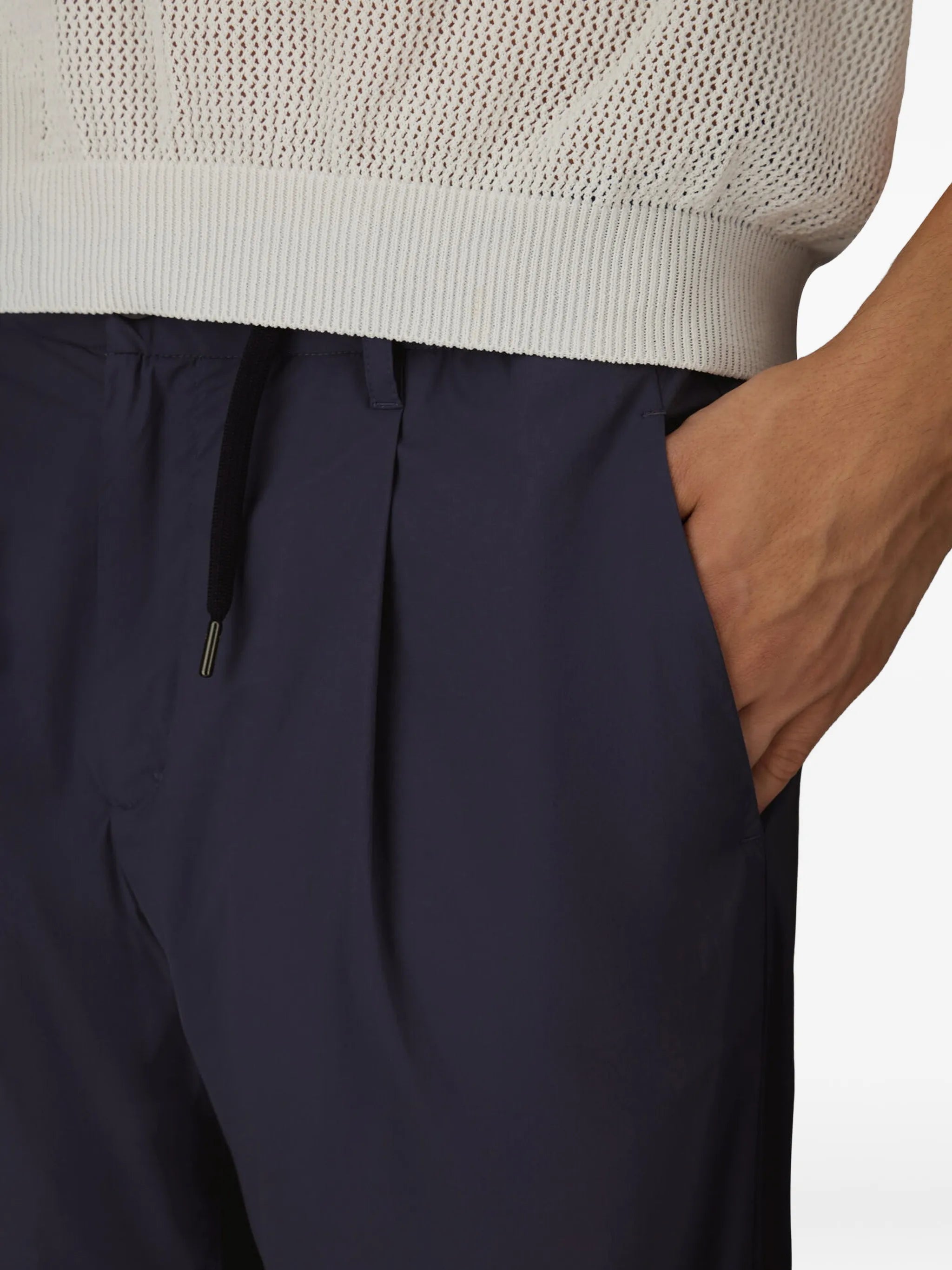 drawstring-waist tapered trousers