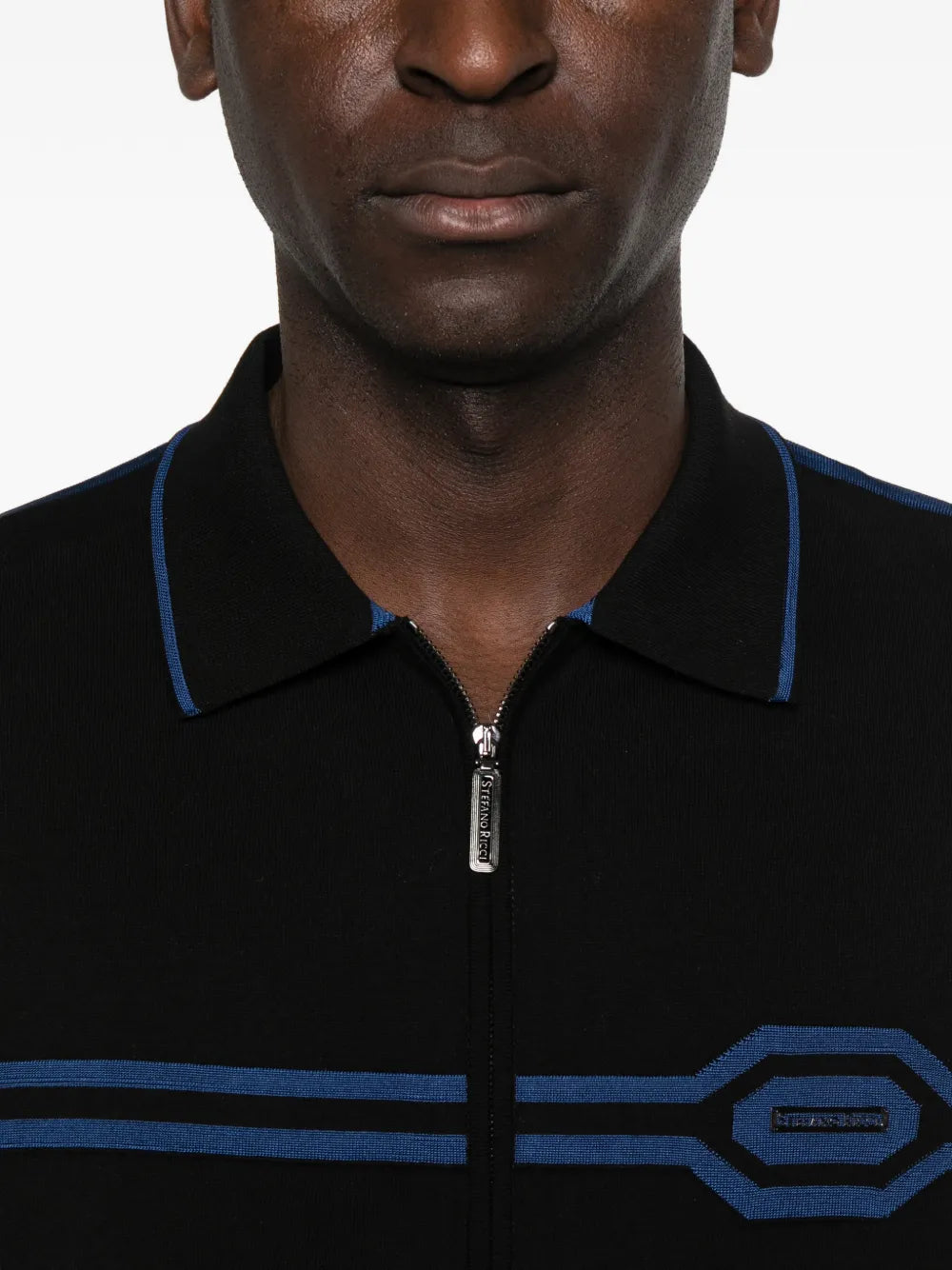 zip-fastening short-sleeve cardigan