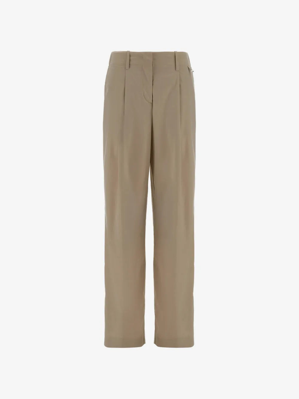 pleated trousers