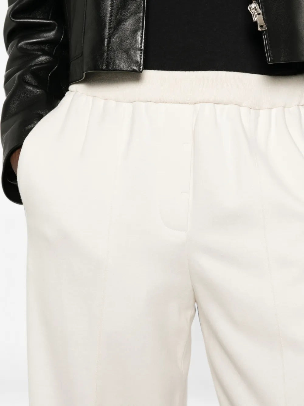 elasticated-waistband wide-leg trousers