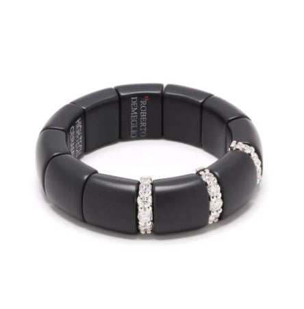 anillo de oro blanco de 18 kt, cerámica negra y diamantes 