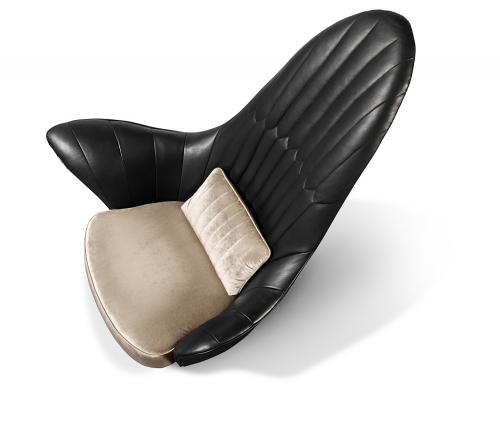 WUNJO ARMCHAIR